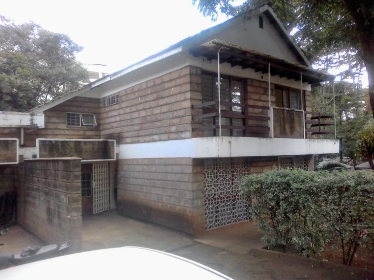 Riverside Drive Cozy Affordable 3 Bedroom Apartment Office Space For Rent-160K- Ref-382